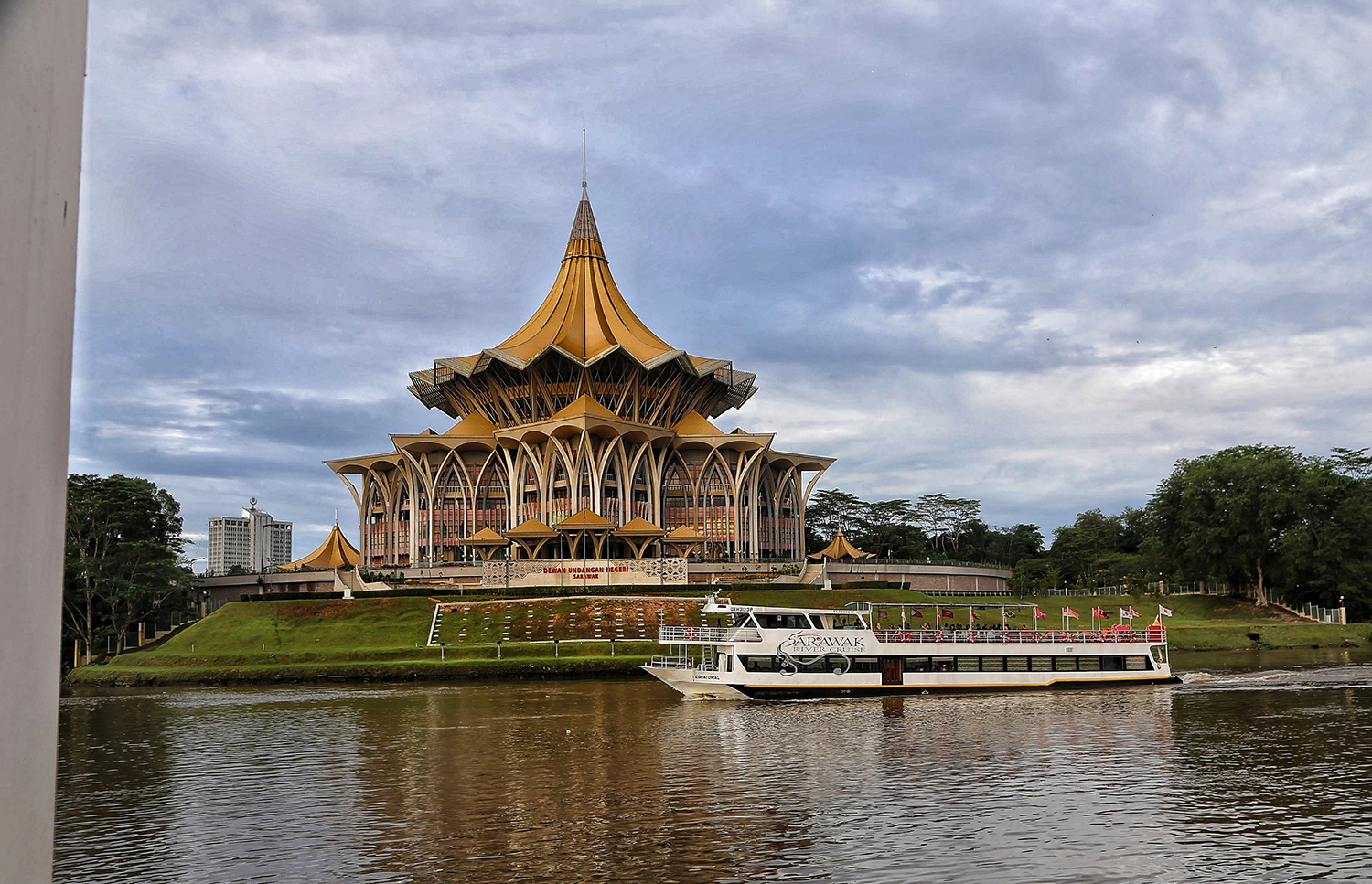 Tempat Menarik Di Kuching Sarawak