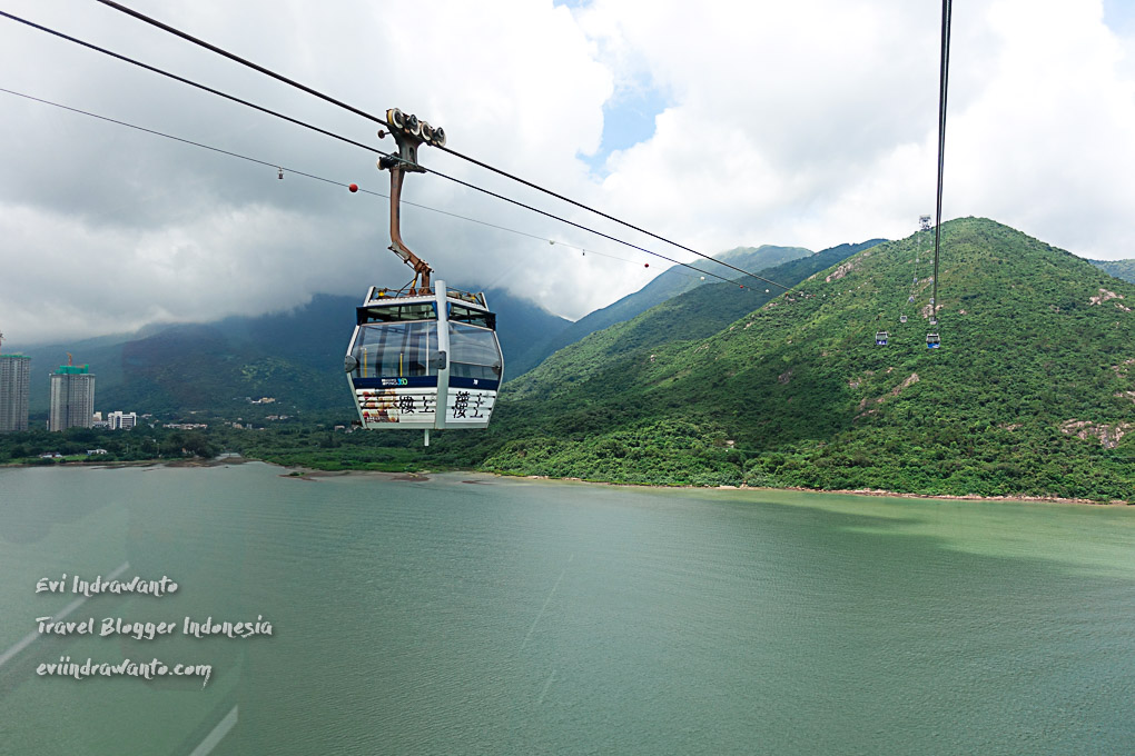 Ngong Ping 360 Cable Car - Wisata Ke Ngong Ping Village